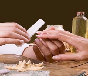 La Bella Mano